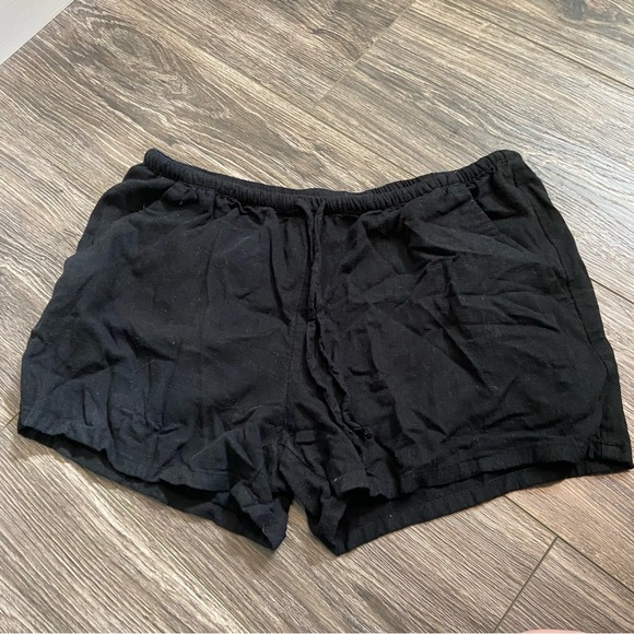 H&M Divided black linen blend pull on shorts size M - Picture 1 of 6